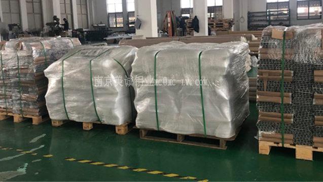 美誠鋁業(yè)開模型材定制、切割、加工