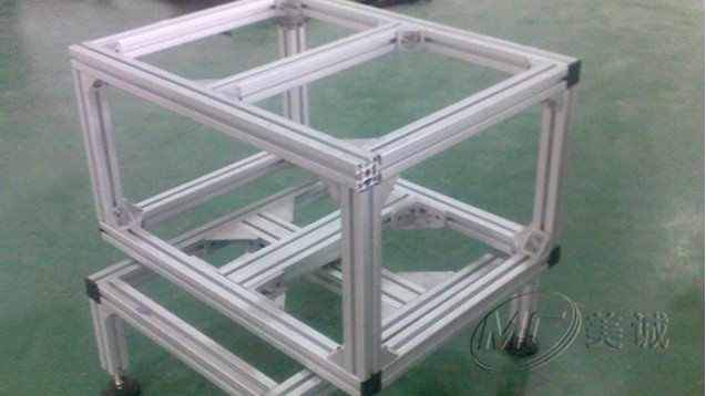 非標鋁型材設(shè)備框架