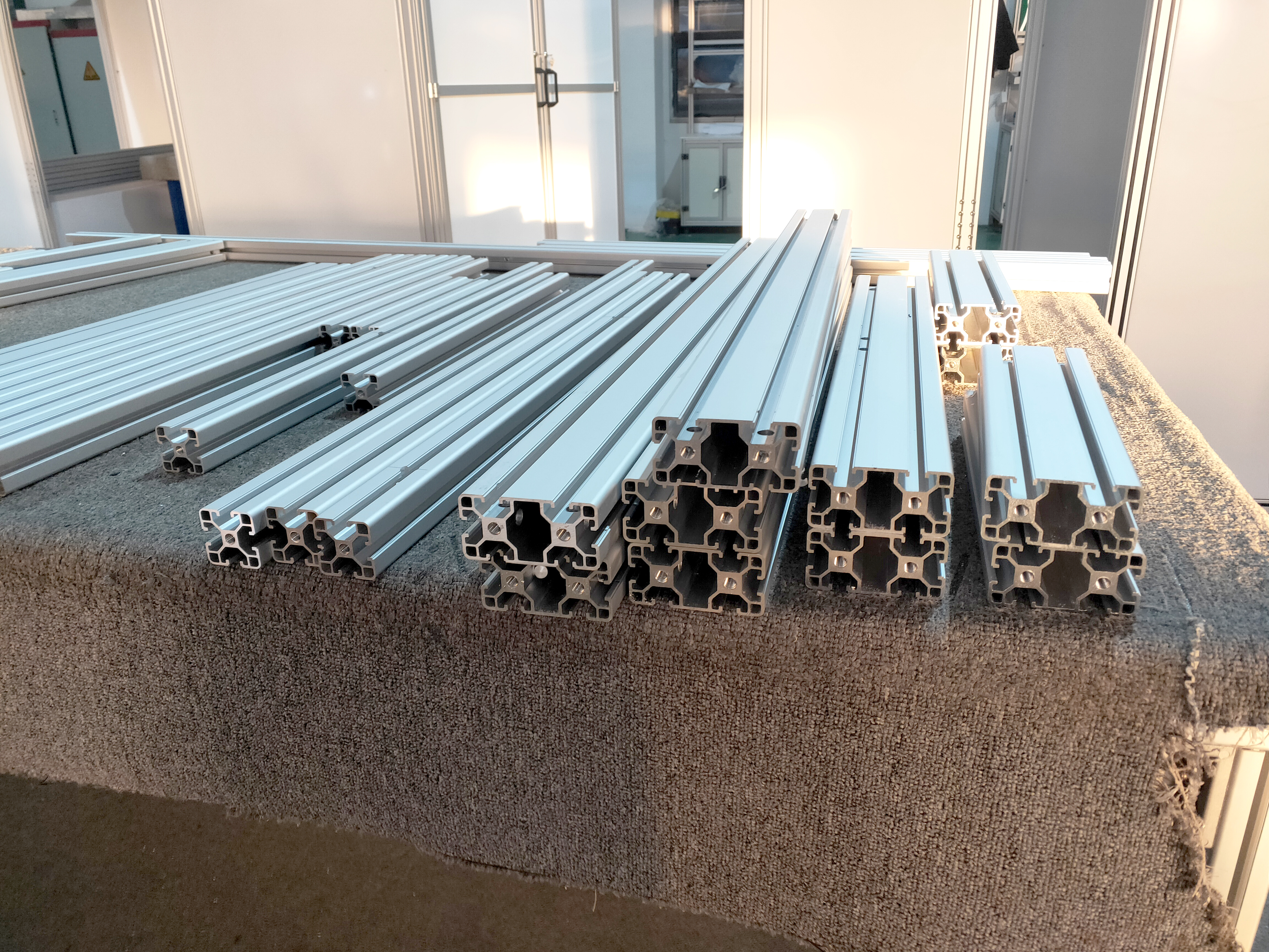 劃算的要點是這個，鋁型材框架加工廠